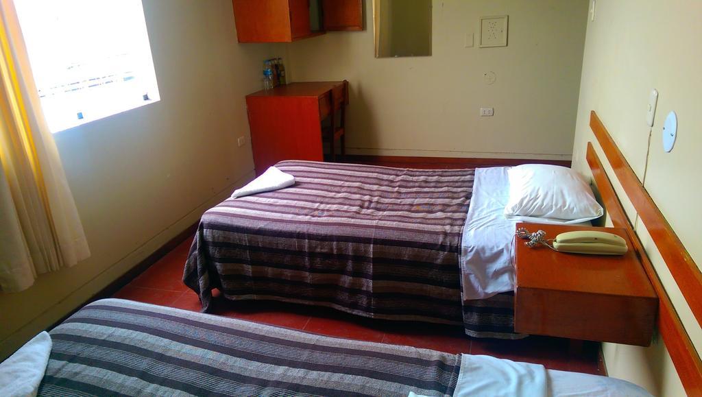 Hotel Plazza Chiclayo Camera foto