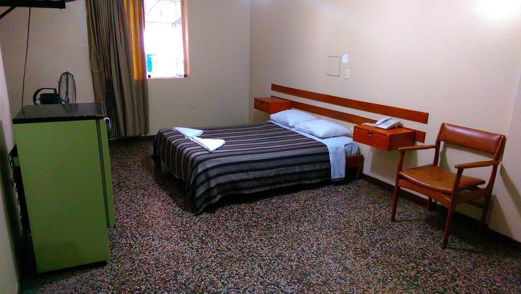 Hotel Plazza Chiclayo Camera foto