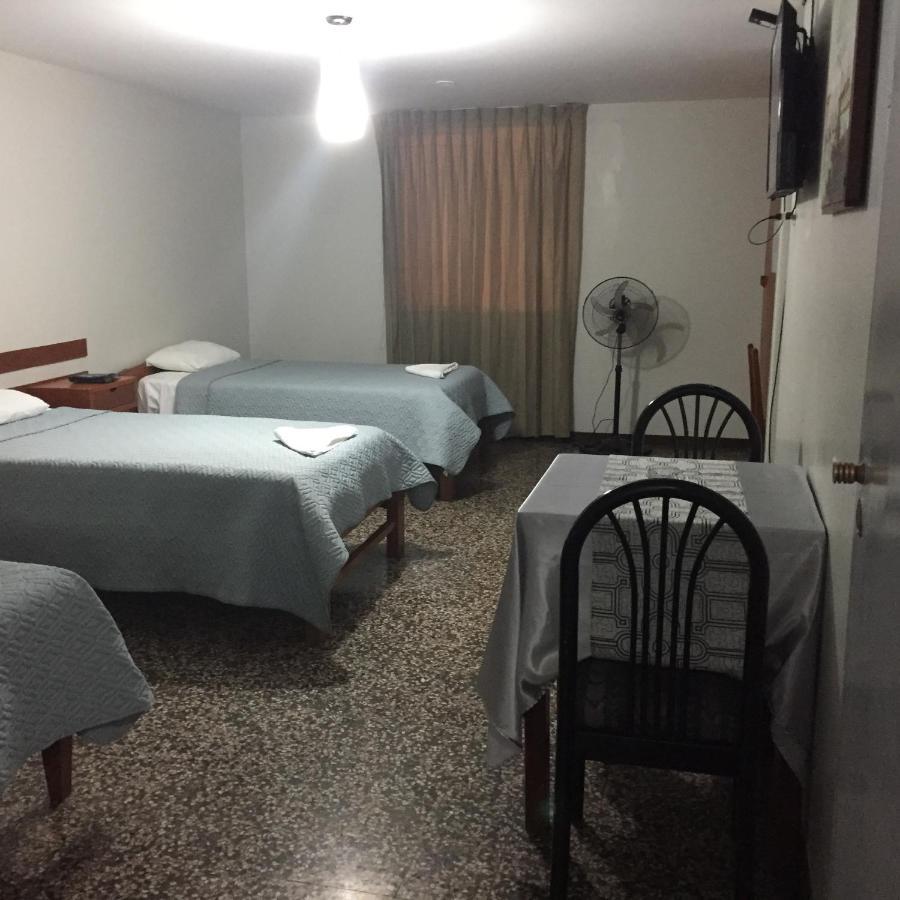 Hotel Plazza Chiclayo Esterno foto