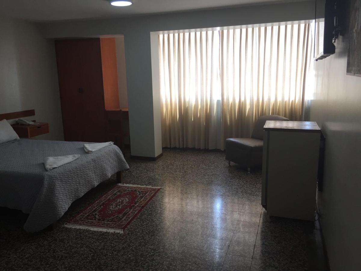 Hotel Plazza Chiclayo Esterno foto
